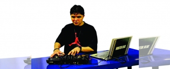 Aos 17 anos, DJ autista do Pará conquista palcos e sonha com Tomorrowland Foto Celso Rodrigues/Diário do Pará.