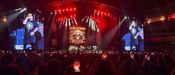 Mangueirão em ebulição: multidão comanda noite histórica com Guns N’ Roses
